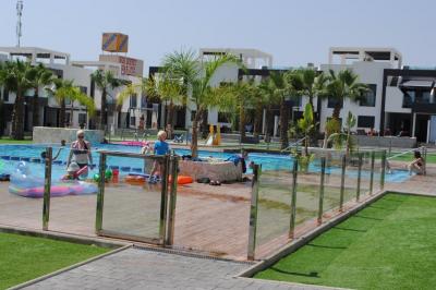 Jarðhæð íbúð í Oasis Beach La Zenia 6 Nº 109 in España Casas