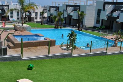 Appartement rez de chaussée à Oasis Beach Punta Prima 8 Nº 039 in España Casas