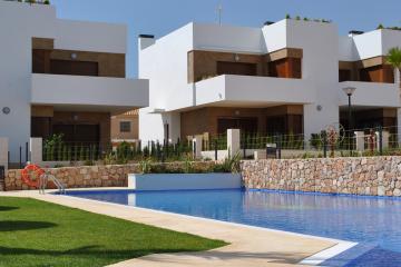 Apartamento en planta baja en Secreto de la Zenia 3 Nº 045 in España Casas