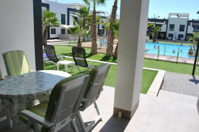 Jarðhæð íbúð í Oasis Beach La Zenia 4 Nº 079 in España Casas