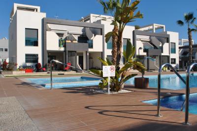 Jarðhæð íbúð í Oasis Beach La Zenia 1 Nº 007 in España Casas